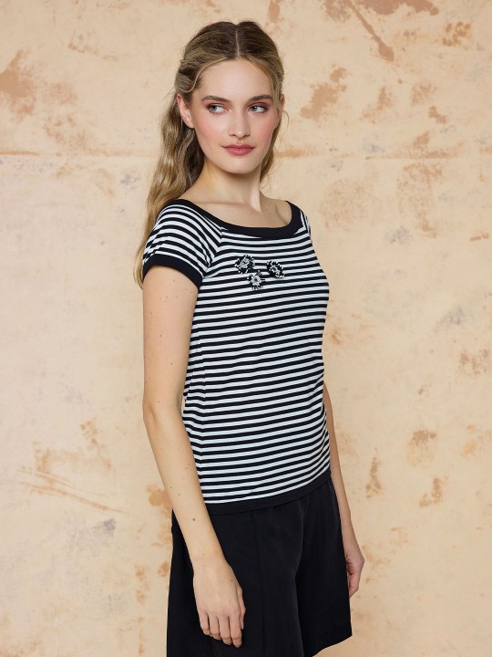 STRAPLEZ YAKA ÇİZGİLİ TİŞÖRT