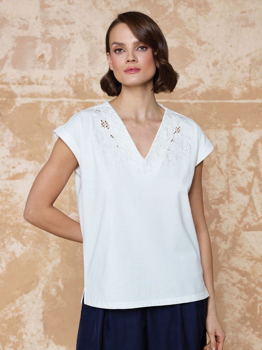 FİLE NAKIŞ GARNİLİ TİŞÖRT