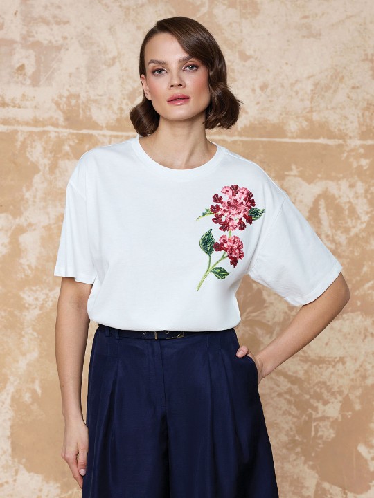 ÇİÇEK BASKILI TİŞÖRT