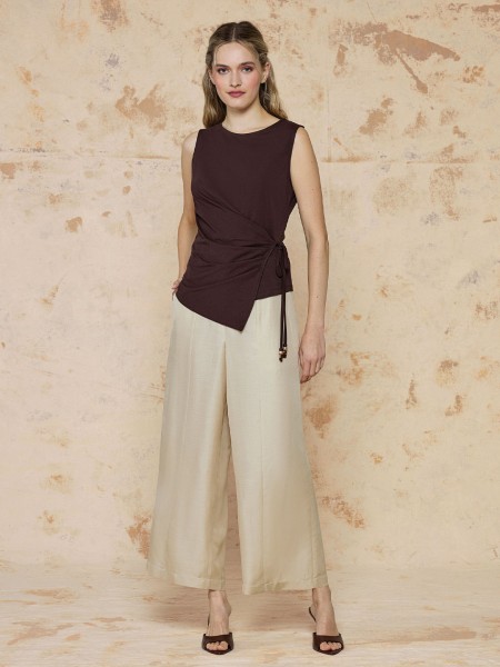 BONCUK AKSESUAR DETAYLI TİŞÖRT