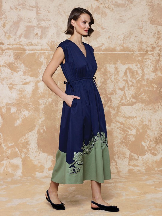 COTTON KUMAŞ ETEK UCU NAKIŞ DETAYLI ELBİSE