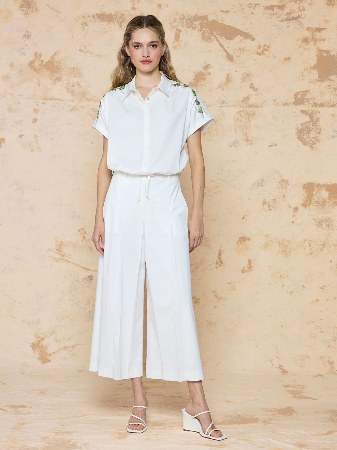 COTTON KUMAŞ PİLİSE DETAYLI PANTOLON