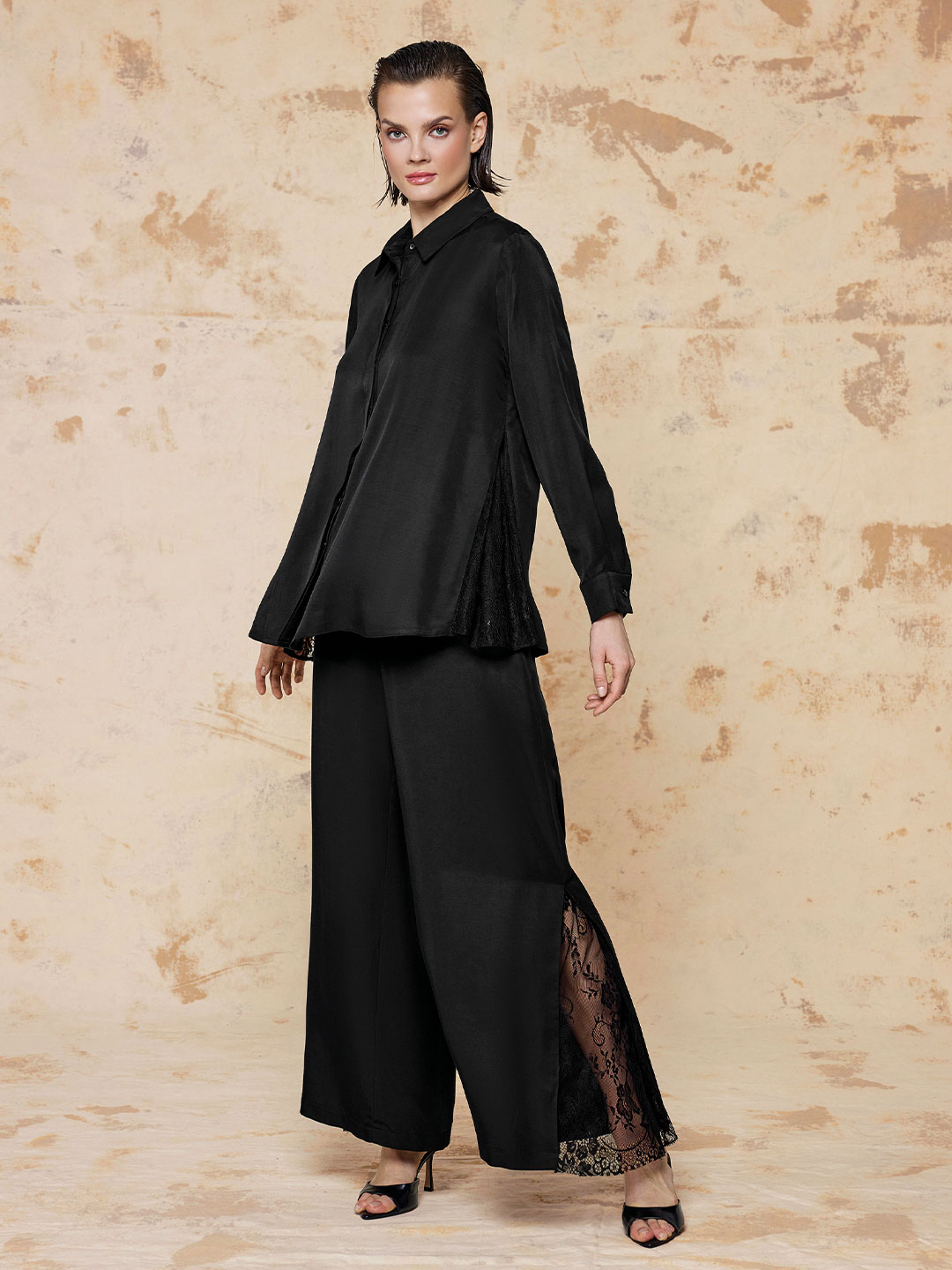 FLOŞ KUMAŞ DANTEL DETAYLI  PANTOLON