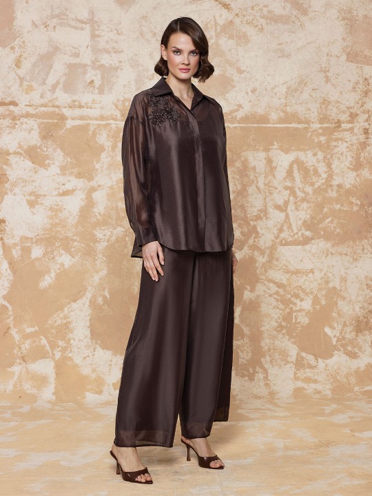 NAKIŞ DETAYLI GÖMLEK