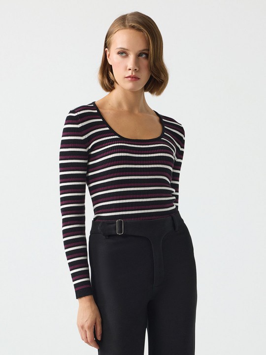 KARE YAKA ÇİZGİLİ TRİKO KARE YAKA ÇİZGİLİ TRİKO