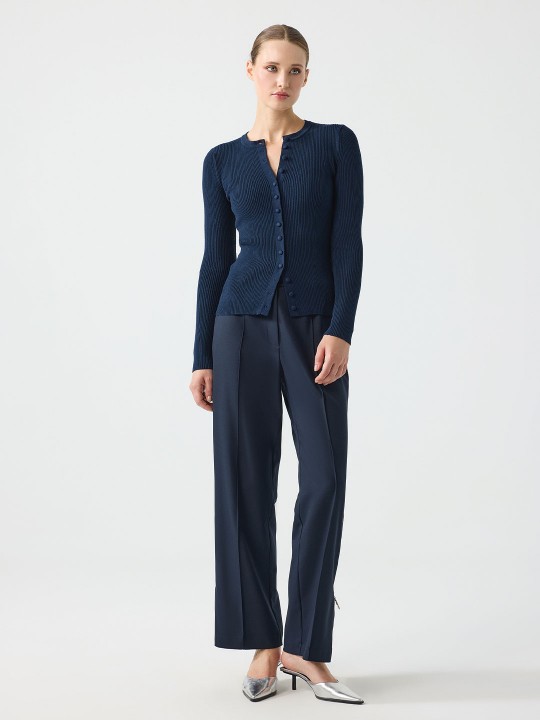 DÜĞME DETAYLI TRİKO