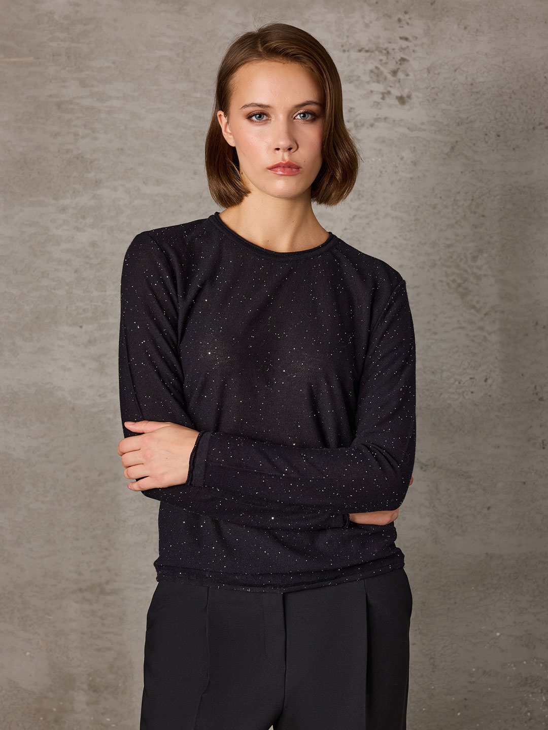 PUL DETAYLI BİSİKLET YAKA TRİKO PUL DETAYLI BİSİKLET YAKA TRİKO