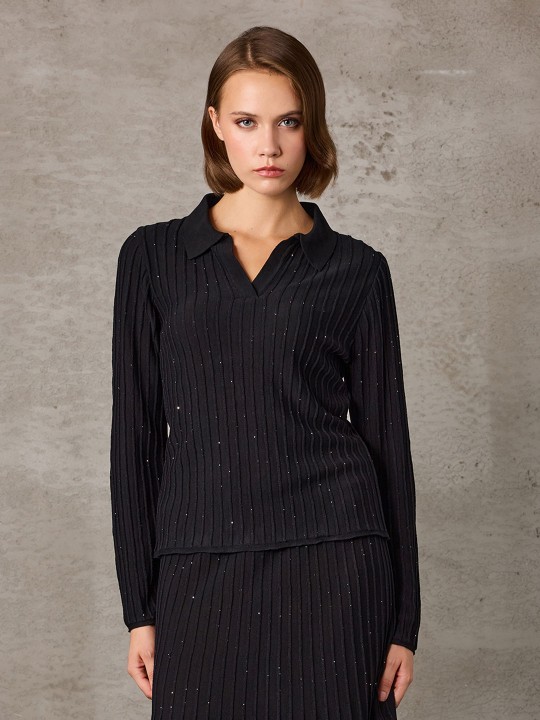 PUL DETAYLI POLO YAKA TRİKO PUL DETAYLI POLO YAKA TRİKO