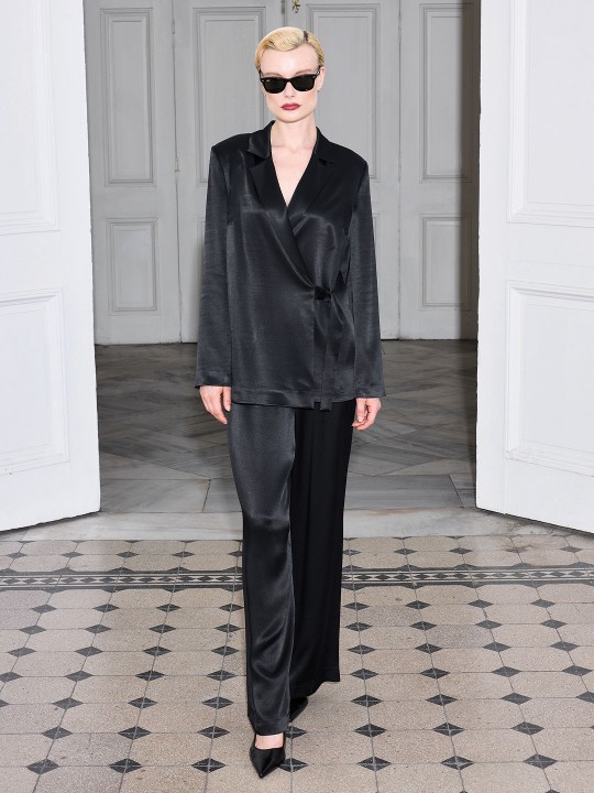 YANI ŞERİTLİ PANTOLON YANI ŞERİTLİ PANTOLON