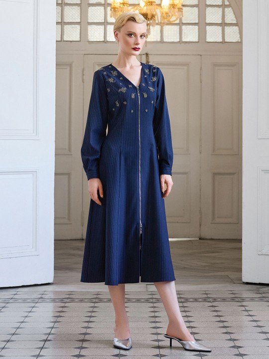 ÇİZGİLİ KUMAŞ TAŞ İŞLEMELİ ELBİSE